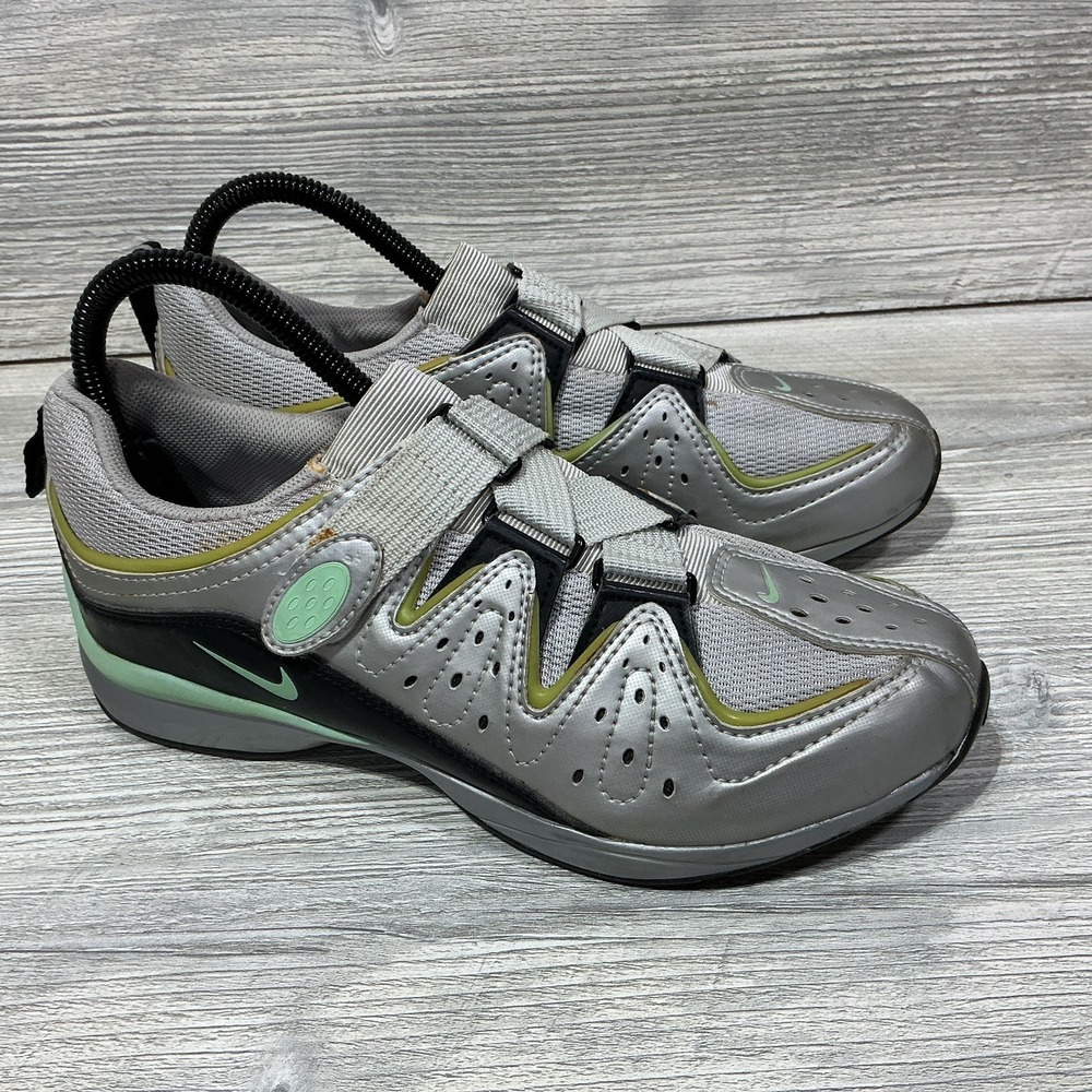 Vintage Nike Women's Gray and Mint SPD cycling shoes